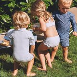 Liewood kopalni pajac z rokavi max seersucker sea blue | Shoptok.si