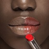 Estée Lauder Futurist Hydraplump Lip Balm balzam za toniranje usana nijansa 701 Cherry Glow 2.8 g | shoptok.hr