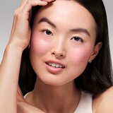 Estée Lauder Futurist Blushmaker kremasto rdečilo odtenek Meet-Cute 10 ml | Shoptok.si
