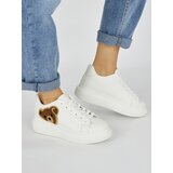 Shelvt White women's sports shoes with a teddy bear Cijene
