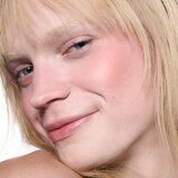 MAC Cosmetics Skinfinish Colourstruck rumenilo nijansa Peachykeen 4.5 g | shoptok.hr