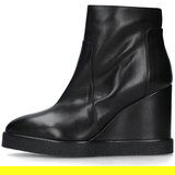 Anita Gležnjarji 558 Črna Cene