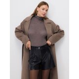 Reserved Kratke hlače od umjetne kože - crno | shoptok.hr