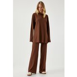 Happiness İstanbul Women's Brown Ribbed Knitted Blouse Pants Suit Cene