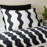 Sassy B Črno-bela podaljšana posteljnina za zakonsko posteljo 230x220 cm Waves – | Shoptok.si