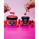 Beauty Jar Yummy Raspberry Dreams učvrstitveni piling za telo 360 g | Shoptok.si