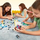Lego Classic: Srednje velika ustvarjalna škatla | Shoptok.si