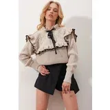 Trend Alaçatı Stili Women's Beige Collar Tie Detail with Frilled Thessaloniki Knitted Crop Sweater
