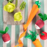 Meri Meri Pripomočki za praznovanja v kompletu 4 ks Vegetable Surprise Balls – | Shoptok.si