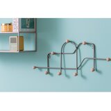 PT LIVING Siva metalna zidna vješalica 71 cm Maze – | shoptok.hr
