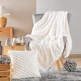 Douceur d intérieur Kremno bela odeja iz mikropliša 220x240 cm Frosty – | Shoptok.si