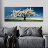 Wallxpert slika na platnu YTY1233464, rascvetalo belo drvo na livadi pod plavim nebom, 30 x 80 cm | Eponuda.com