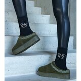 Gemre Green platform snow boots with low uppers and embroidered Greene pattern | Shoptok.si