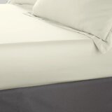 Catherine Lansfield Bež napenjalna satenasta rjuha 135x190 cm Silky Soft – | Shoptok.si