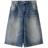 Bershka Kavbojke moder denim / češnjevo rdeča / bela | Shoptok.si