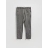 Reserved Chino slim fit hlače - srednjesivo | shoptok.hr