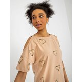 Fashion Hunters Lady's camel blouse with heart print Cene