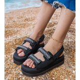 Gemre Black sandals with embroidered straps on a platform Jenisej | ePonuda.com
