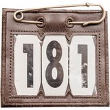 Kentucky Horsewear Oznaka s tekmovalnimi številkami, z varnostno sponko - rjava | Shoptok.si