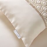 Catherine Lansfield Bež posteljnina za zakonsko posteljo iz mikrosatena 200x200 cm Deco Sequin – | Shoptok.si