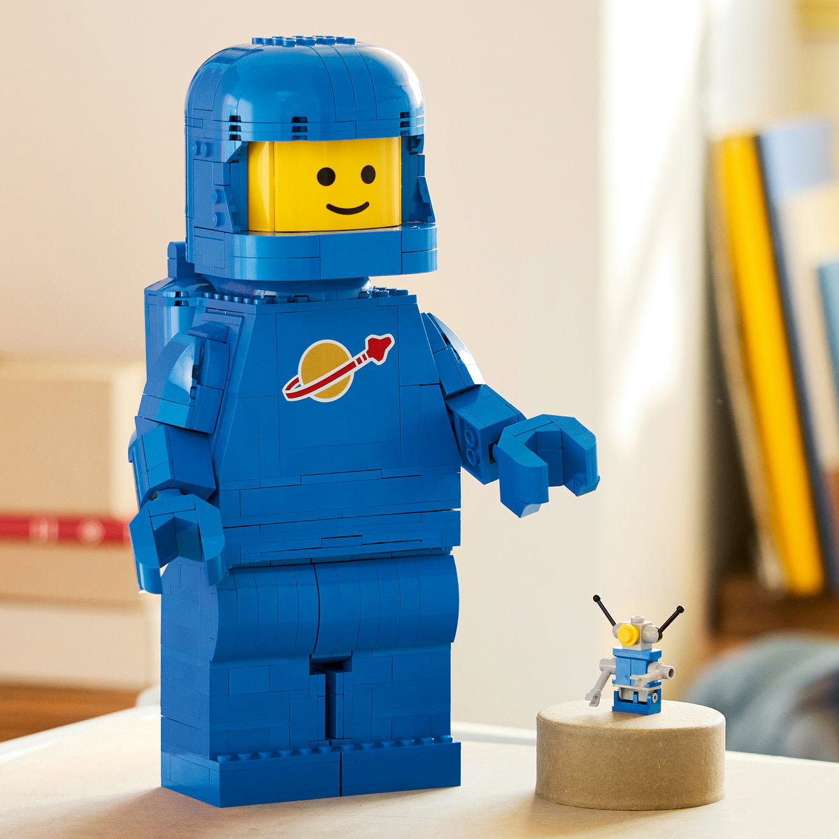 Lego iconic - uvećana plava minifigura astronauta (40921) | Eponuda.com