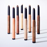Estée Lauder The Essential Eyeshadow Stick senčila za oči v svičniku odtenek 07 Sugarplum 1.6 g | Shoptok.si