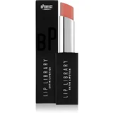 Lip Library Satin kremasta šminka odtenek Villain 3 g