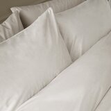 Catherine Lansfield Kremno bela žametna posteljnina za zakonsko posteljo 200x200 cm Kingsley – | Shoptok.si