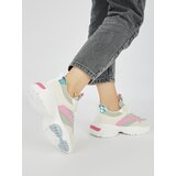 Shelvt Women's sports shoes with a thick sole | Eponuda.ba