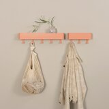 Spinder Design Rožnato-oranžen kovinski stenski obešalnik s polico Dax Play – | Shoptok.si