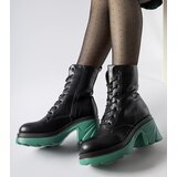 Gemre Black insulated ankle boots on a teal heel Cost | ePonuda.com