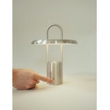 Stelton LED zatemnitvena namizna svetilka iz nerjavečega jekla v srebrni barvi (višina 25 cm) Pier – | Shoptok.si