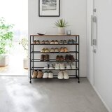 YAMAZAKI Črno kovinsko stojalo za čevlje 90,5x87x26 cm Tower – | Shoptok.si