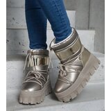 Gemre Golden snow boots on a platform with patent inserts Losta | ePonuda.com