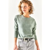 Olalook Women's Green Crewneck Bat Soft-textured Blouse | shoptok.hr
