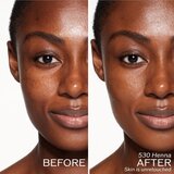 Shiseido Revitalessence Skin Glow Foundation blagi puder s posvjetljujućim učinkom SPF 30 nijansa Henna 30 ml | shoptok.hr