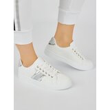Shelvt White comfortable sports shoes | Shoptok.si