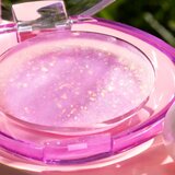 Essence GLIMMER IN A BUBBLE balzam za toniranje usana i obraza reagira na pH nijansa 01 Soft Glimmerin' 2.4 g | shoptok.hr
