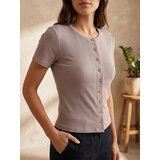 Sinsay Rebrasta bluza s dodatkom viskoze i ukrasnim gumbima | shoptok.hr