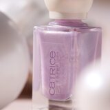 Catrice PEARLFECTION posvjetljujući lak za nokte nijansa 01 Mother of Pearlfection 9 ml | shoptok.hr