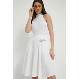 Love Moschino Obleka iz mešanice lana bela barva