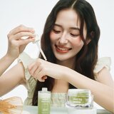 HOUSE OF HUR Phyto Brew Matcha Ampoule vlažilni in pomirjajoči serum za osvetlitev kože 50 ml | Shoptok.si