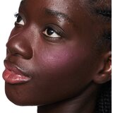 MAC Cosmetics Skinfinish Colourstruck rdečilo odtenek Snob 4.5 g | Shoptok.si