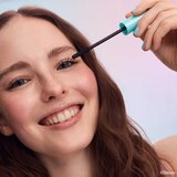 Essence Disney The Little Mermaid maskara za volumen in podaljšanje trepalnic odtenek 01 I Sea You 13 ml | Shoptok.si