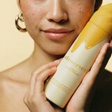 DESERVED Whipped Shower Foam Honey Greek Yogurt pjena za tuširanje za tijelo 250 ml | shoptok.hr
