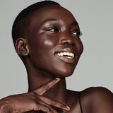 Estée Lauder Futurist Hydra Rescue hidratantni puder SPF 45 nijansa 8C2 Intense Java 35 ml | shoptok.hr
