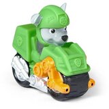 Spin Master mini figures paw patrol moto pups - bath squirters - rocky cene