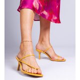 D/CEO marka niezdefiniowana Yellow elegant heeled slides Kapilon | shoptok.hr