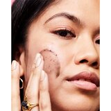 Carbon Theory Charcoal, Tea Tree Oil & Vitamin E regenerirajući noćni serum s revitalizacijskim učinkom za problematično lice 30 ml | shoptok.hr