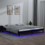  Okvir za krevet crni 200 x 200 cm od masivnog drva Cijene